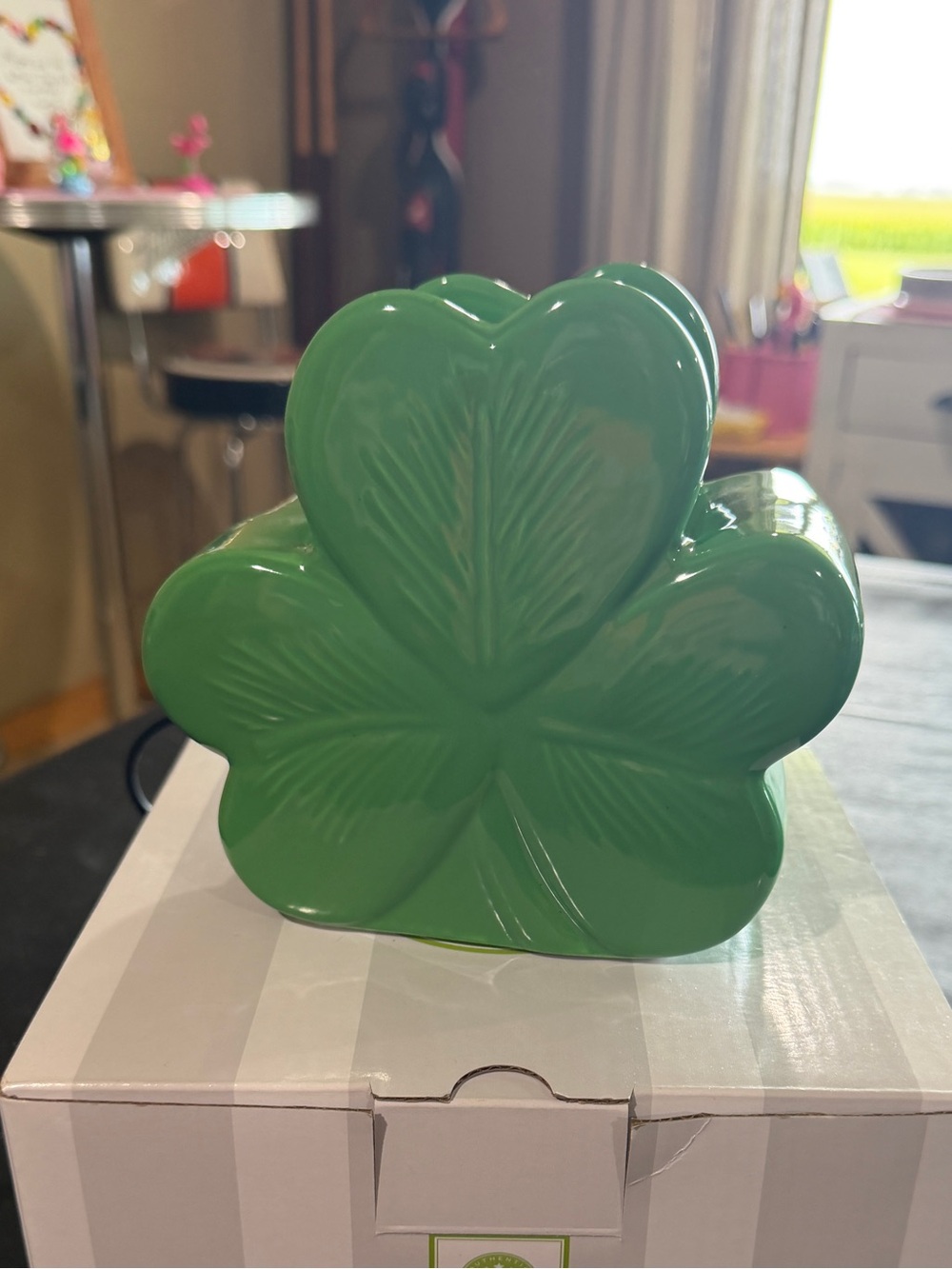 Green Ceramic Clover scentsy warmer